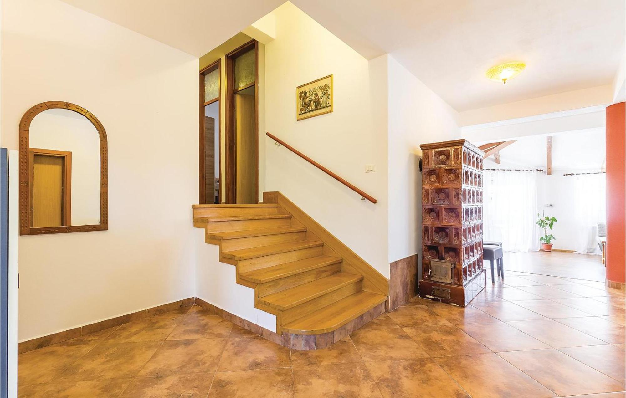8 Bedroom Awesome Home In Pula Exterior foto